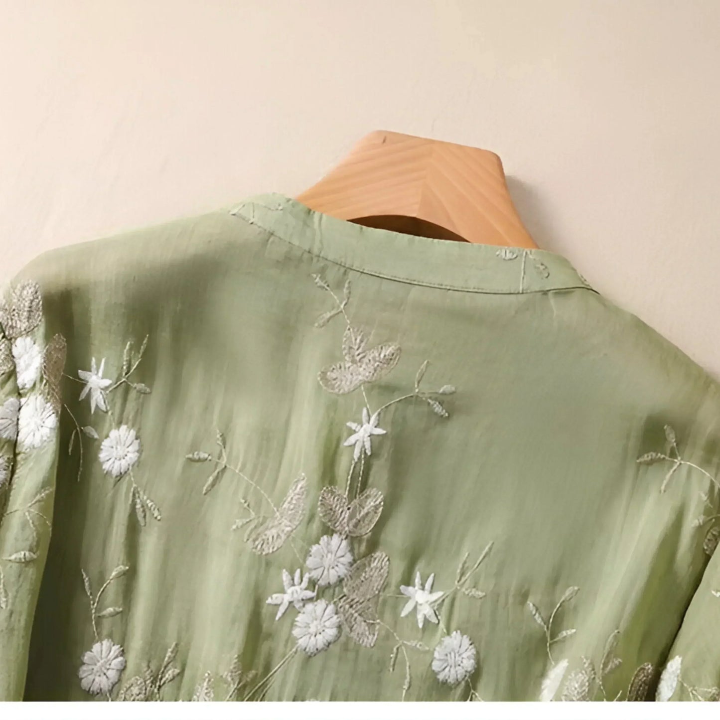 Broderad Blommig Vardagstopp för Dam