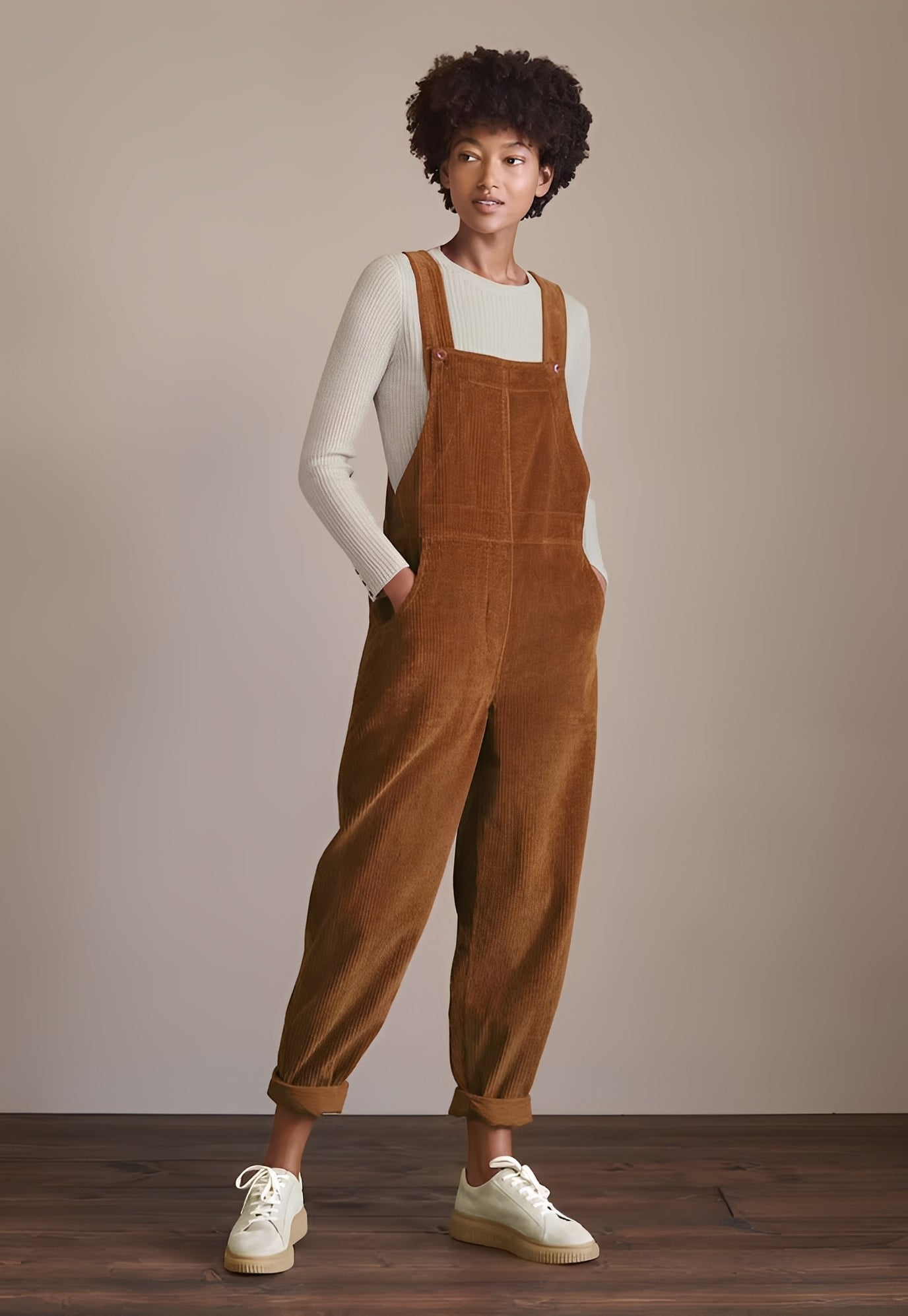 Evelina - Elegant Cord-Jumpsuit för en Sofistikerad Look