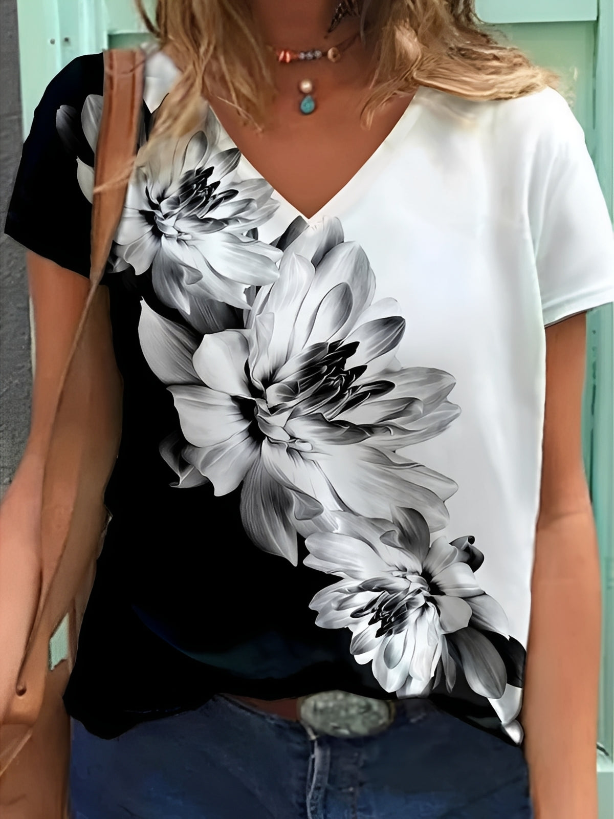 Blomstrande Topp för En Elegant Stil