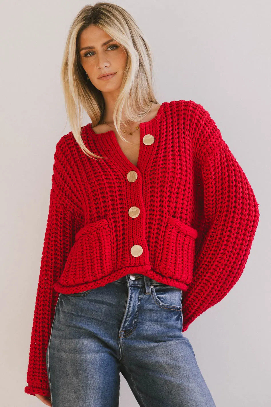 Elegant Oversized Strikjakke med Knapper og Lommer