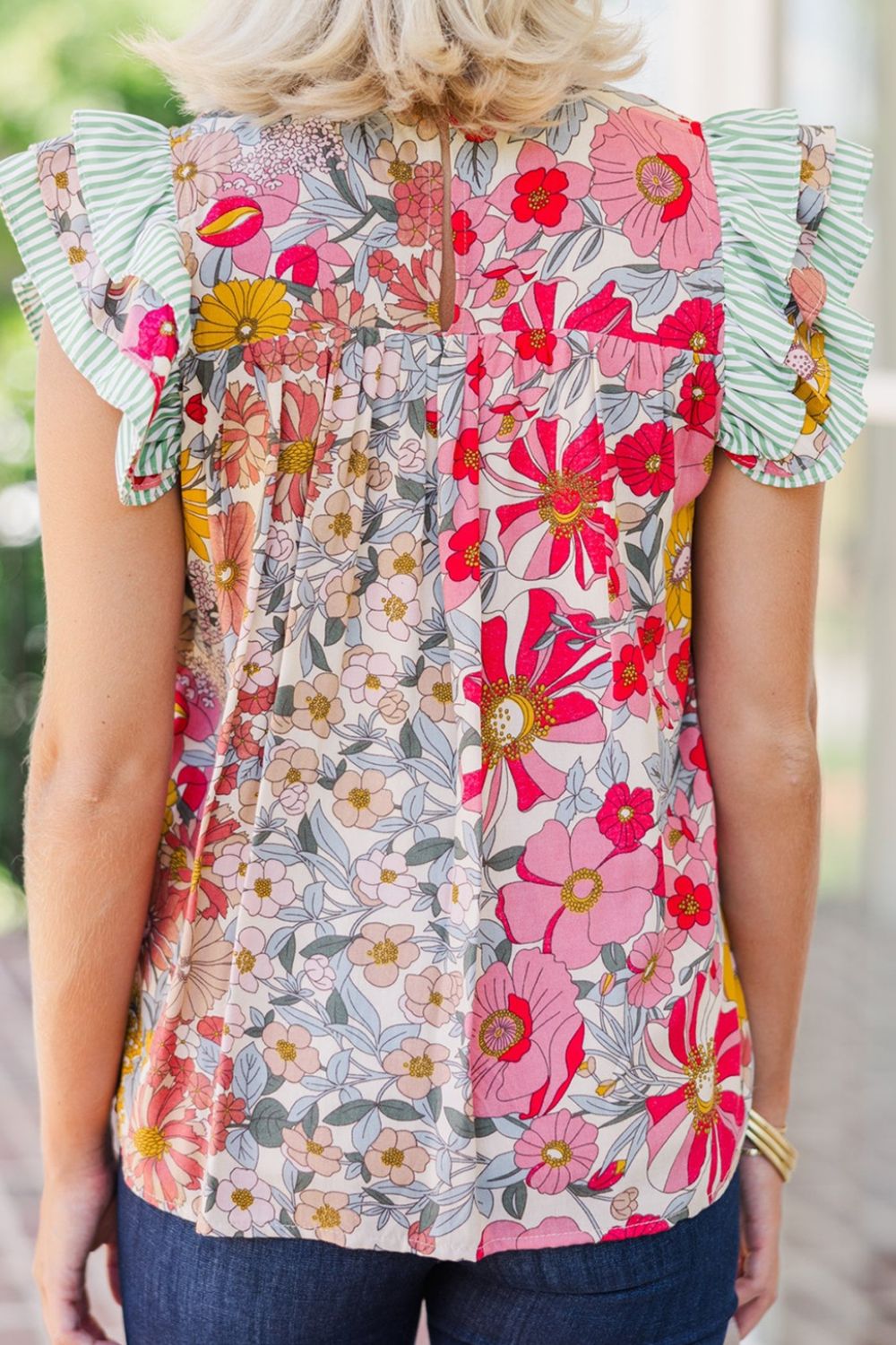 Bluse med Blomsterprint og Flæser ved Ærmeslutterne