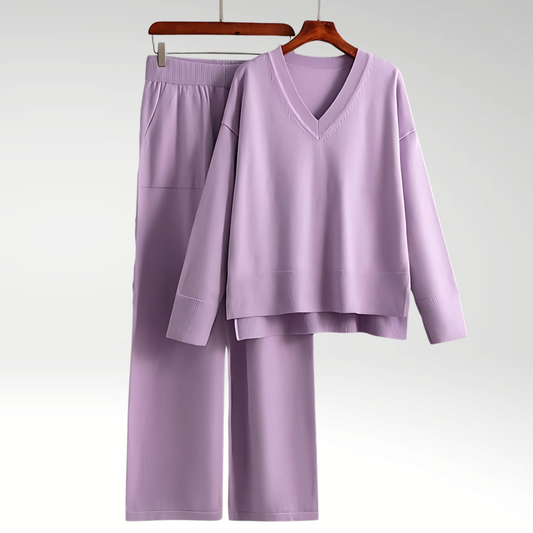 Elegant tvådelad outfit med V-ringning och lösa byxor