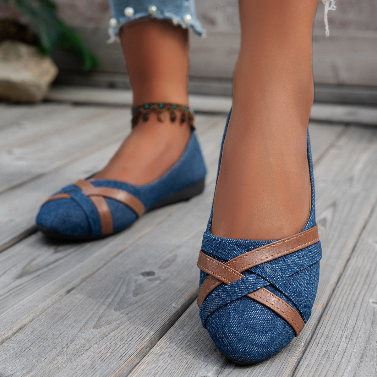 Elysia - Eleganta Sandaler med Kryssade Remmar för Kvinnor