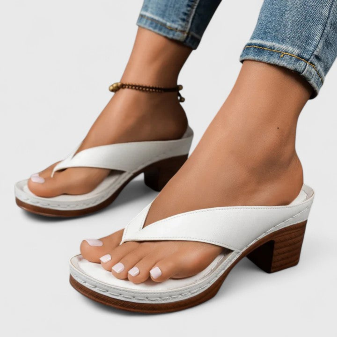 Luna | Trendiga Chunky Klacksandaler för Kvinnor