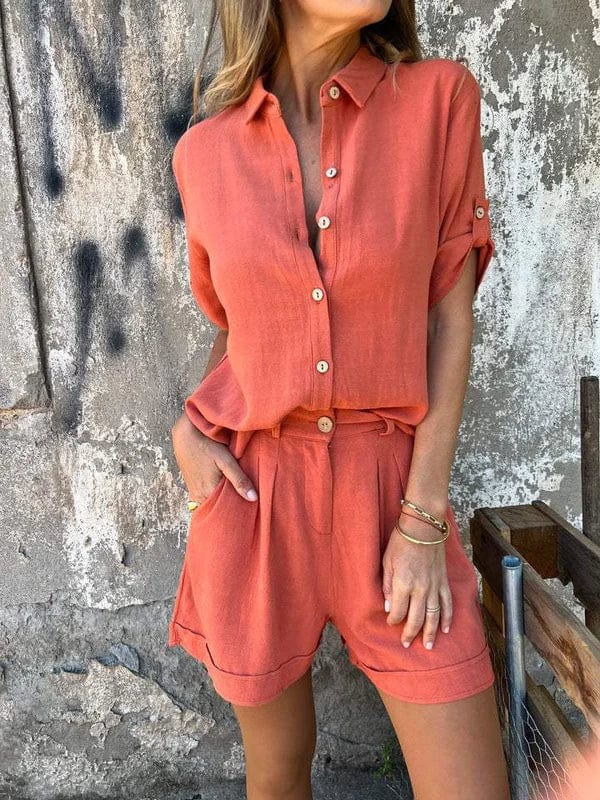Sofistikeret Sommerlook med Skjorte og Shorts