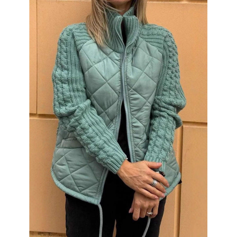 Modern quiltad jacka med stickade ärmar för dam