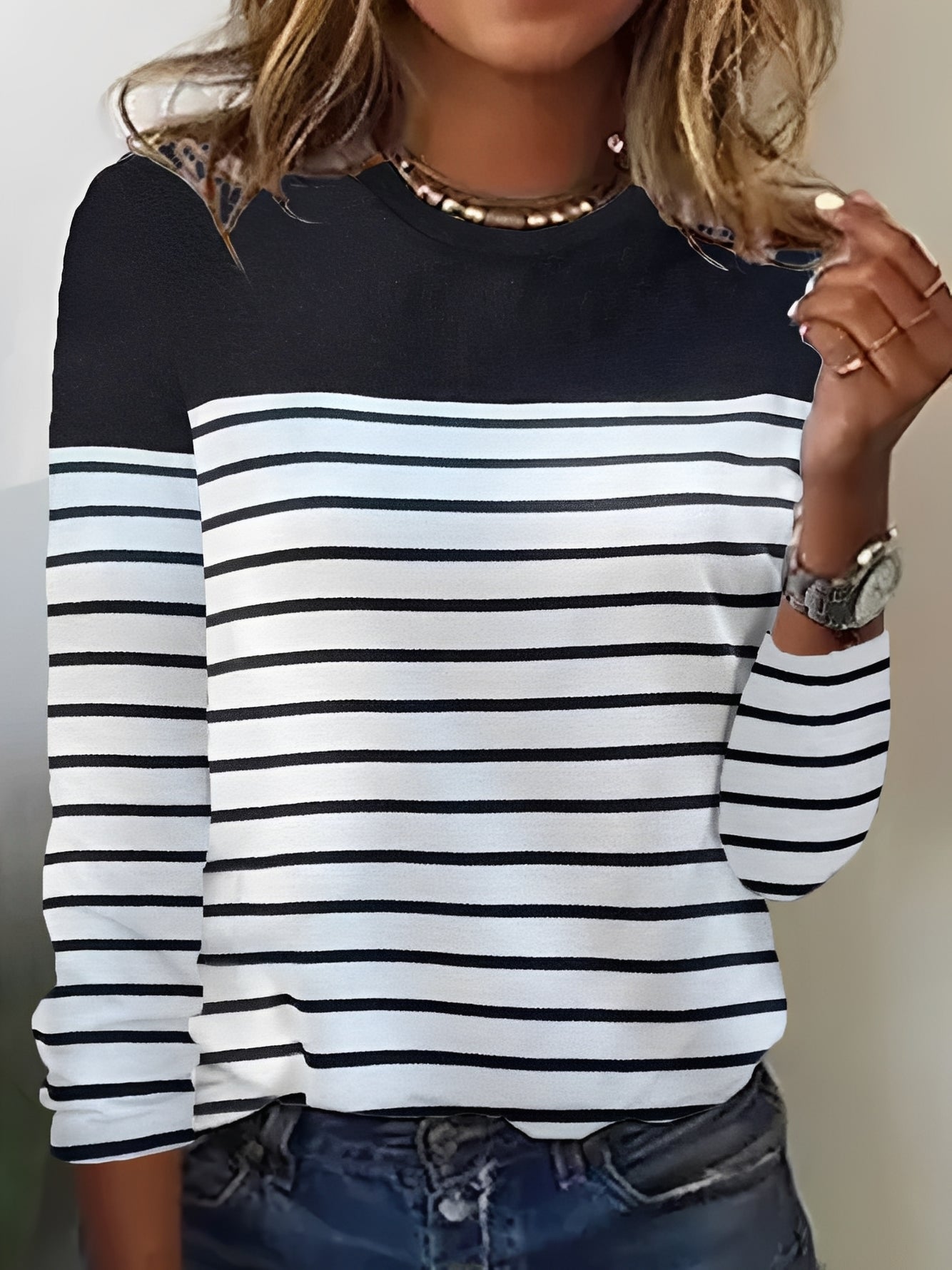 Ella - Långärmad Blus för Kvinnor - Elegant och Avslappnad