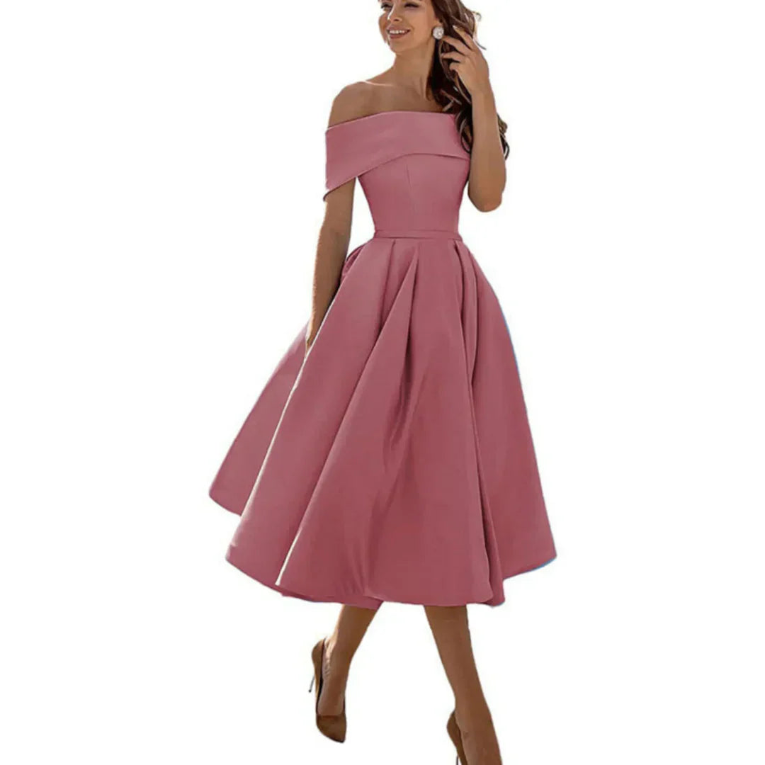 Elegant Off Shoulder Midiklänning i Inga Stil