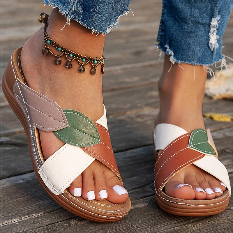 Blomstrende Komfort-Sandaler med Naturinspiration