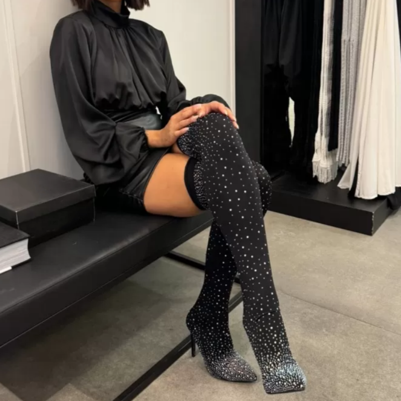 Glamourøse Overknee Støvler med Blændende Detaljer