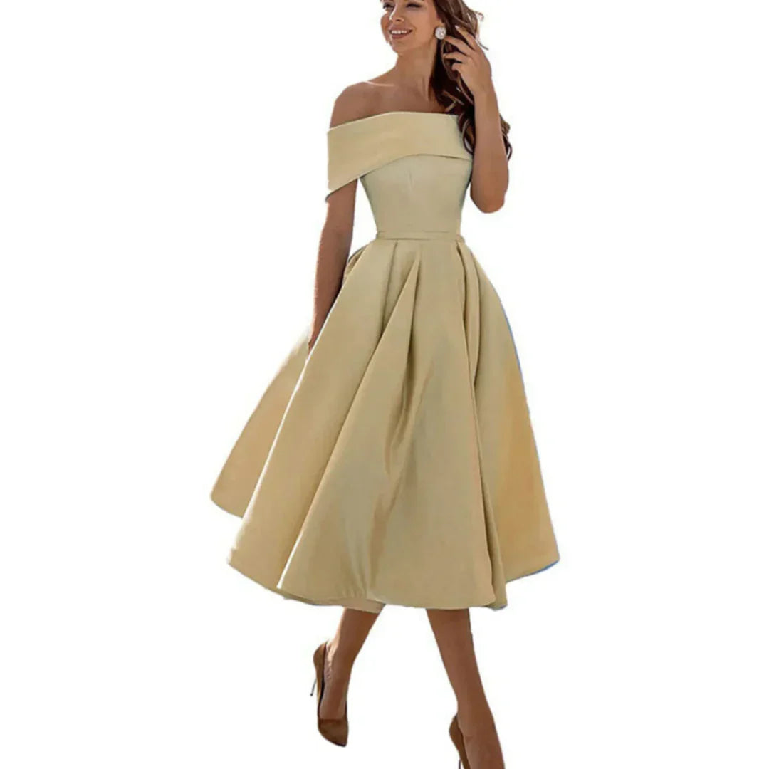 Elegant Off Shoulder Midiklänning i Inga Stil