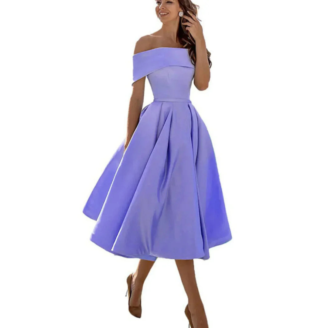 Elegant Off Shoulder Midiklänning i Inga Stil