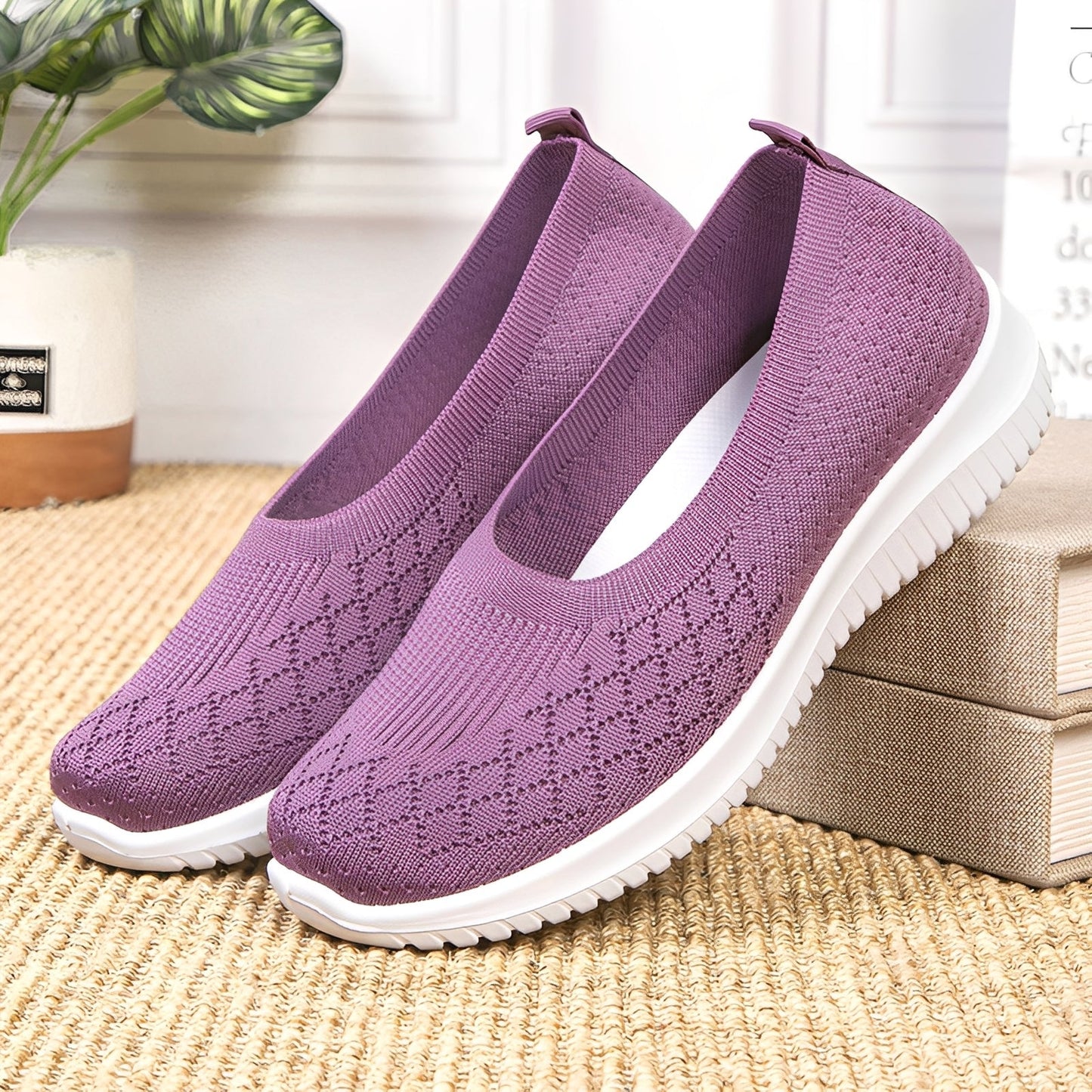 Sophistique - Stiliga Slippers för Varje Tillfälle