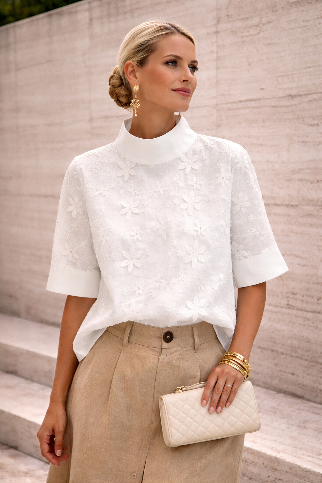 LuxeBliss | Fängslande blus med elegant broderi