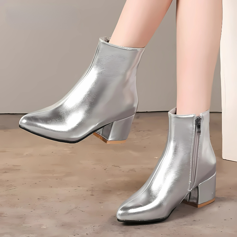 Glitrande silverstövlar för dam – skapa din unika look