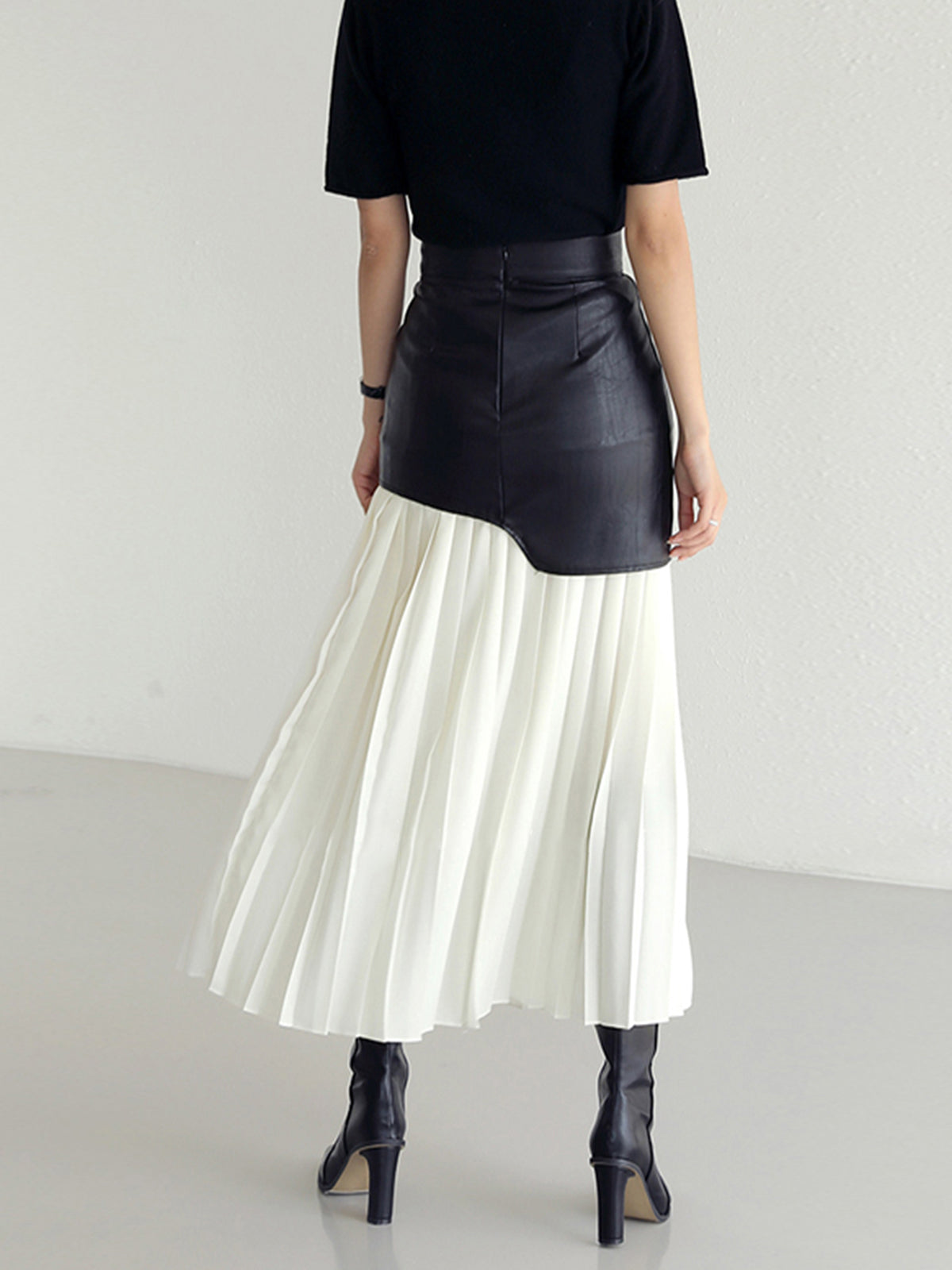 Vera | Asymmetrisk Midi Kjol för Sommarens Stil