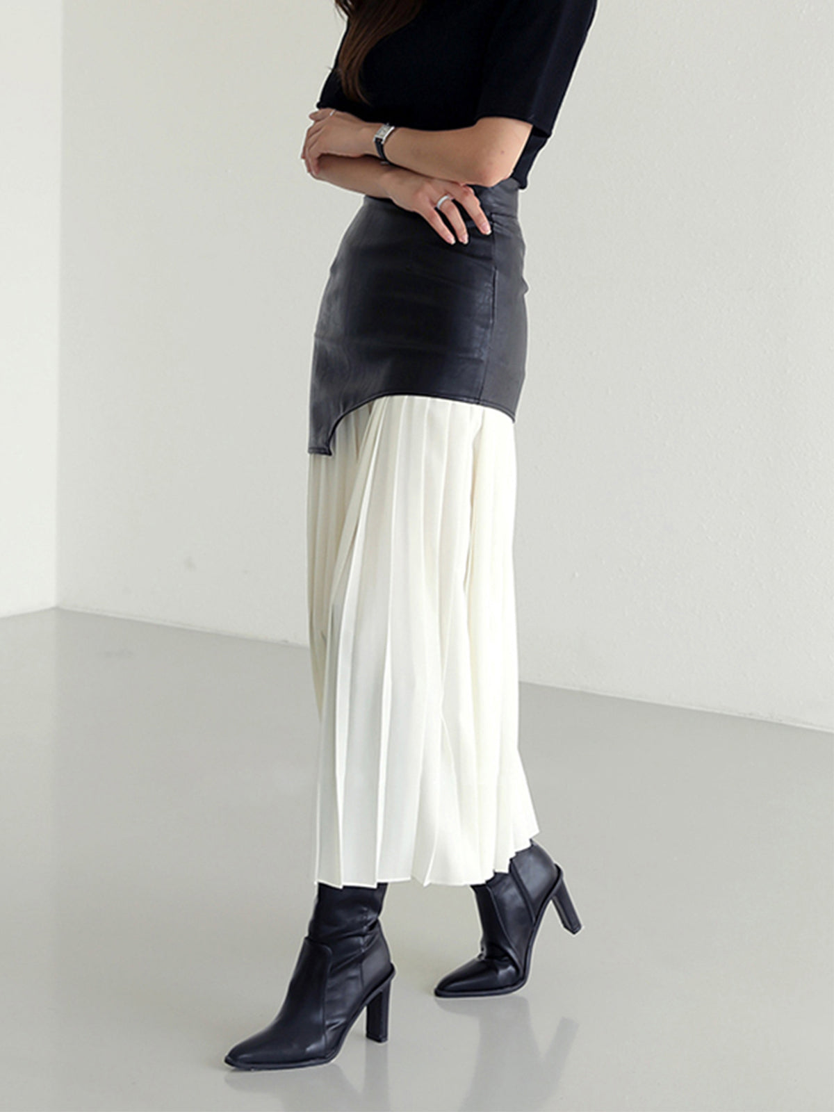 Vera | Asymmetrisk Midi Kjol för Sommarens Stil