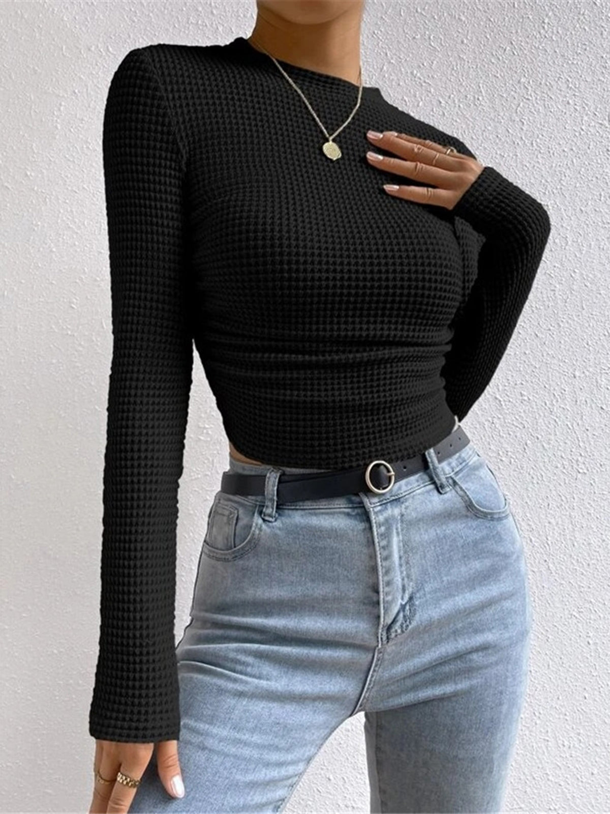 Liva | Trendig Långärmad Crop-Top i Texturerad Stil