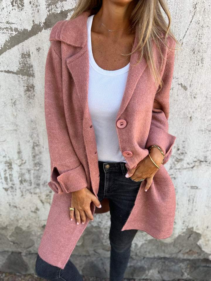 Fiona – Elegant Lång Ullkappa med Enkel Knapp