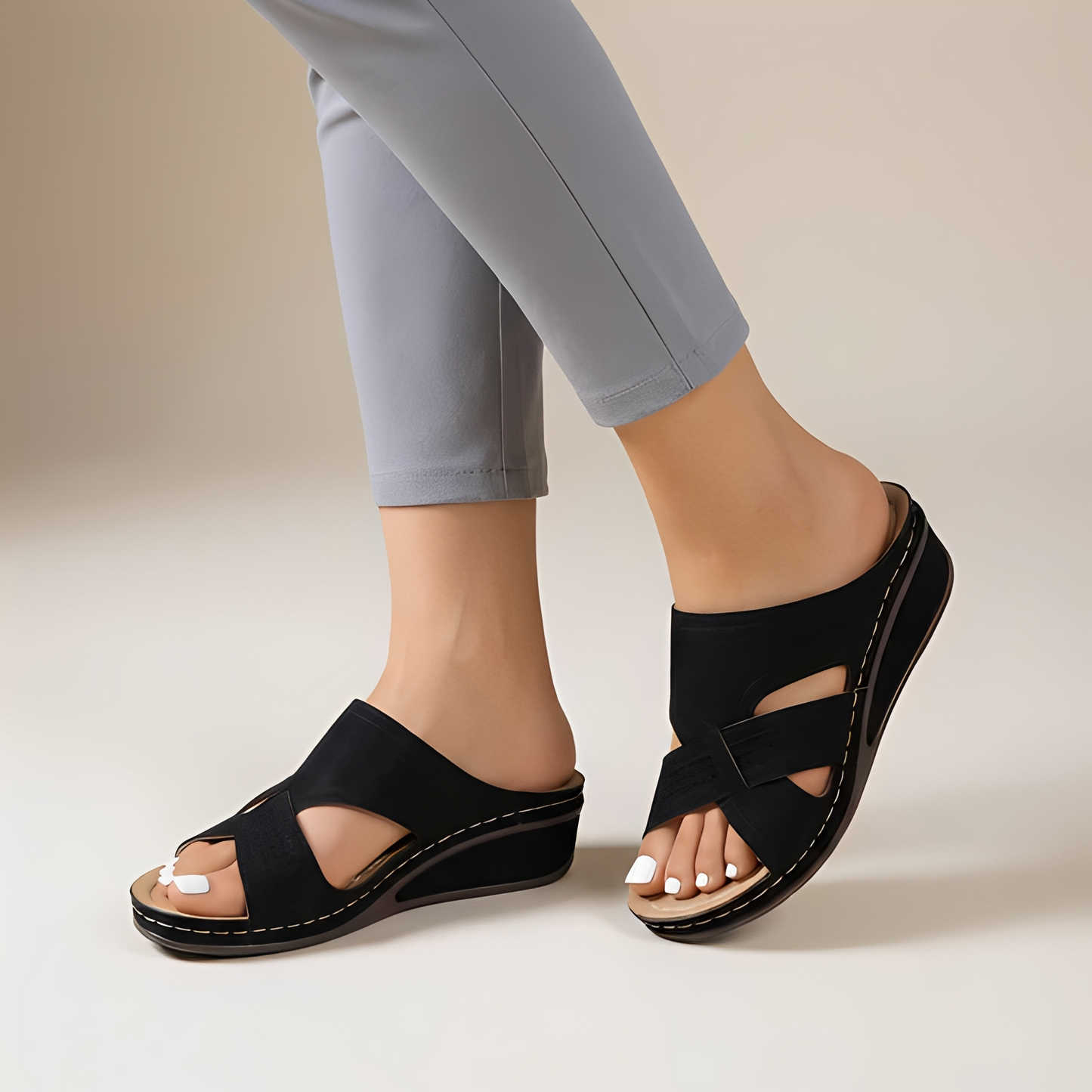 Liva – Eleganta Sandaler med Öppen Tå och Remmar
