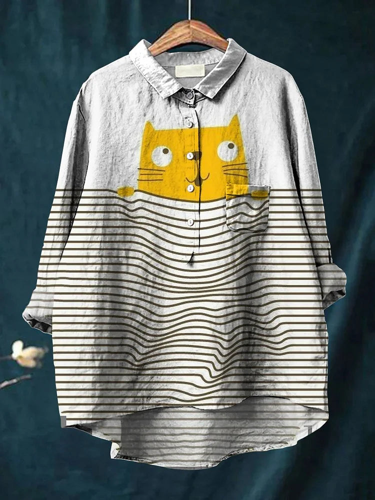Kattiga Chic – Oversize Blus med Konstnärligt Tryck