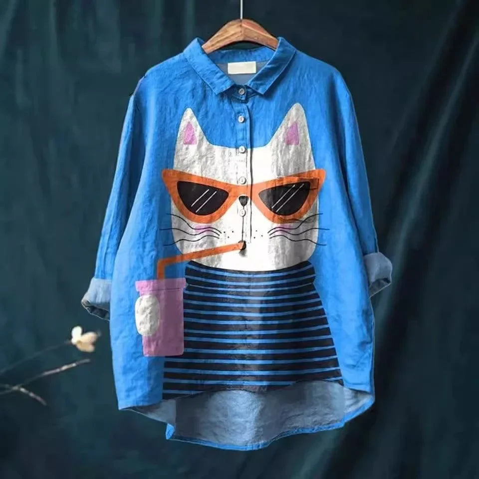 Kattiga Chic – Oversize Blus med Konstnärligt Tryck