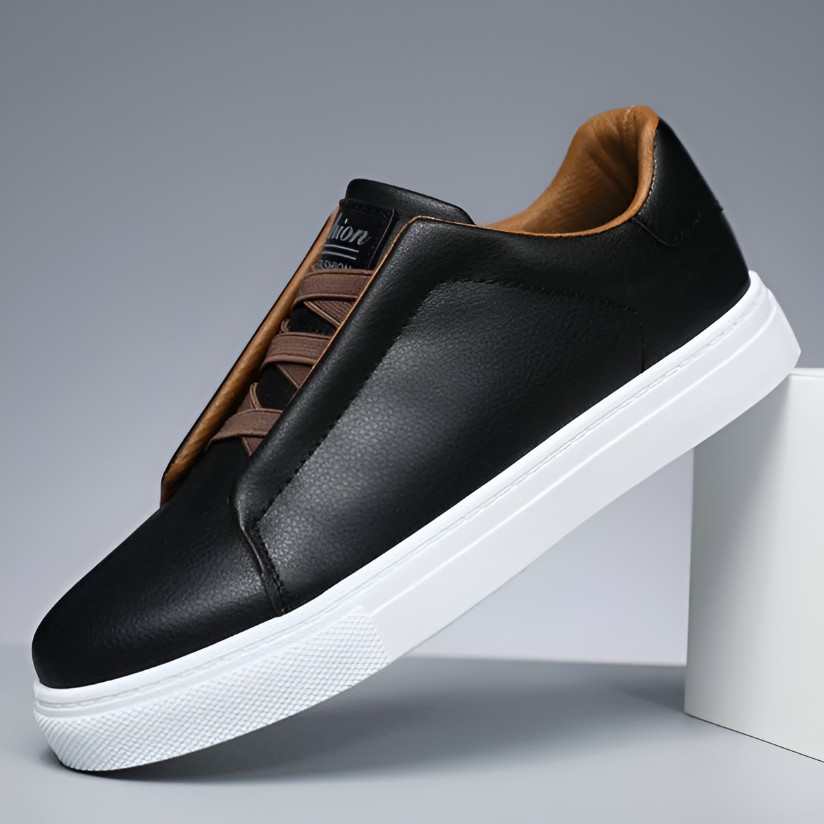 Elevér Dit Look med Vores Trendy Sneakers