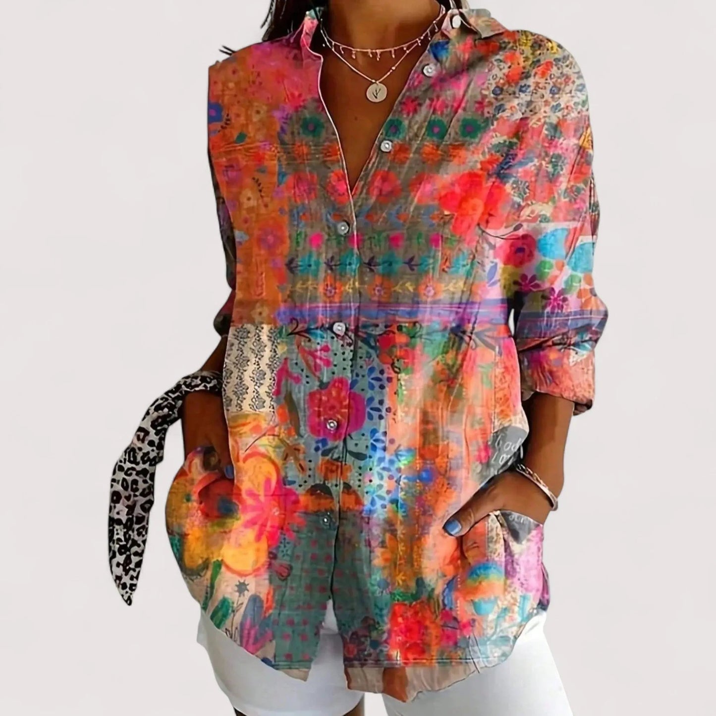 Solig Blus med Blommig Akvarelldesign