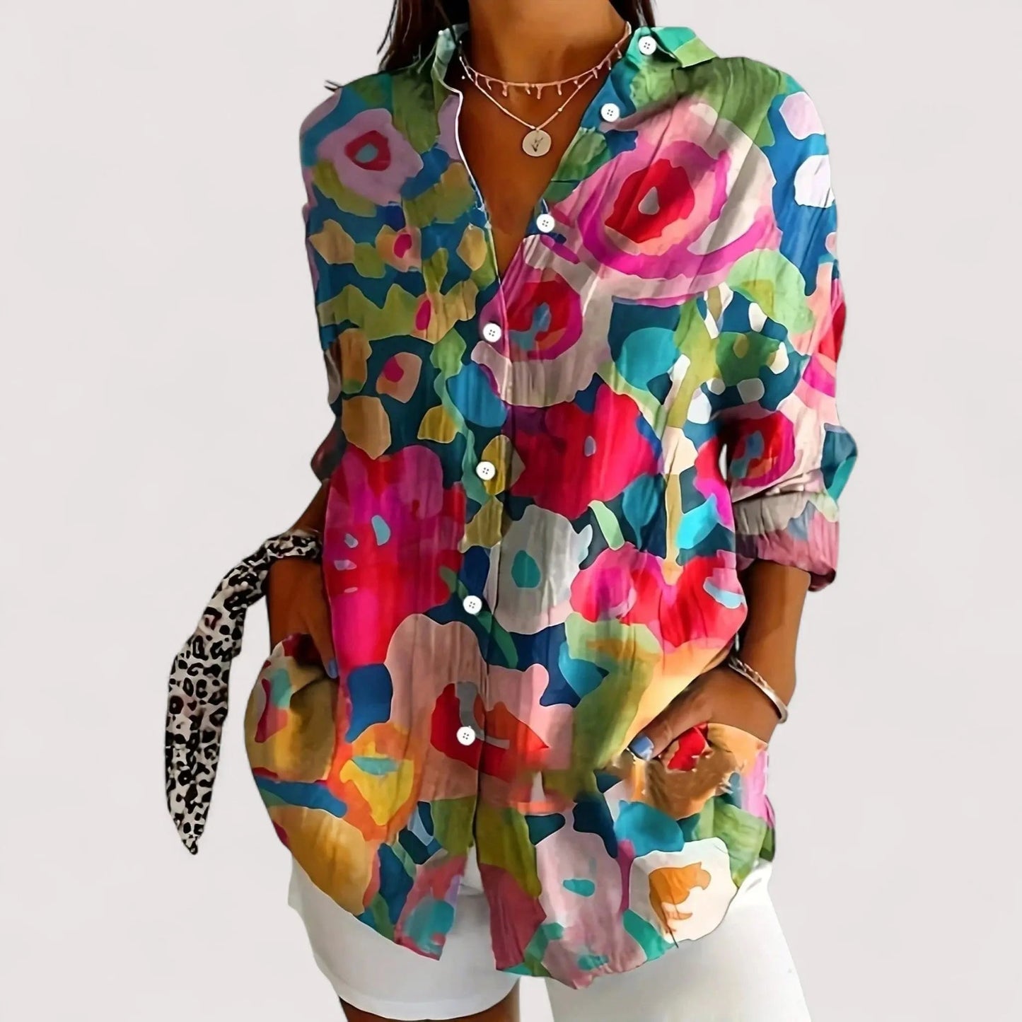 Solig Blus med Blommig Akvarelldesign