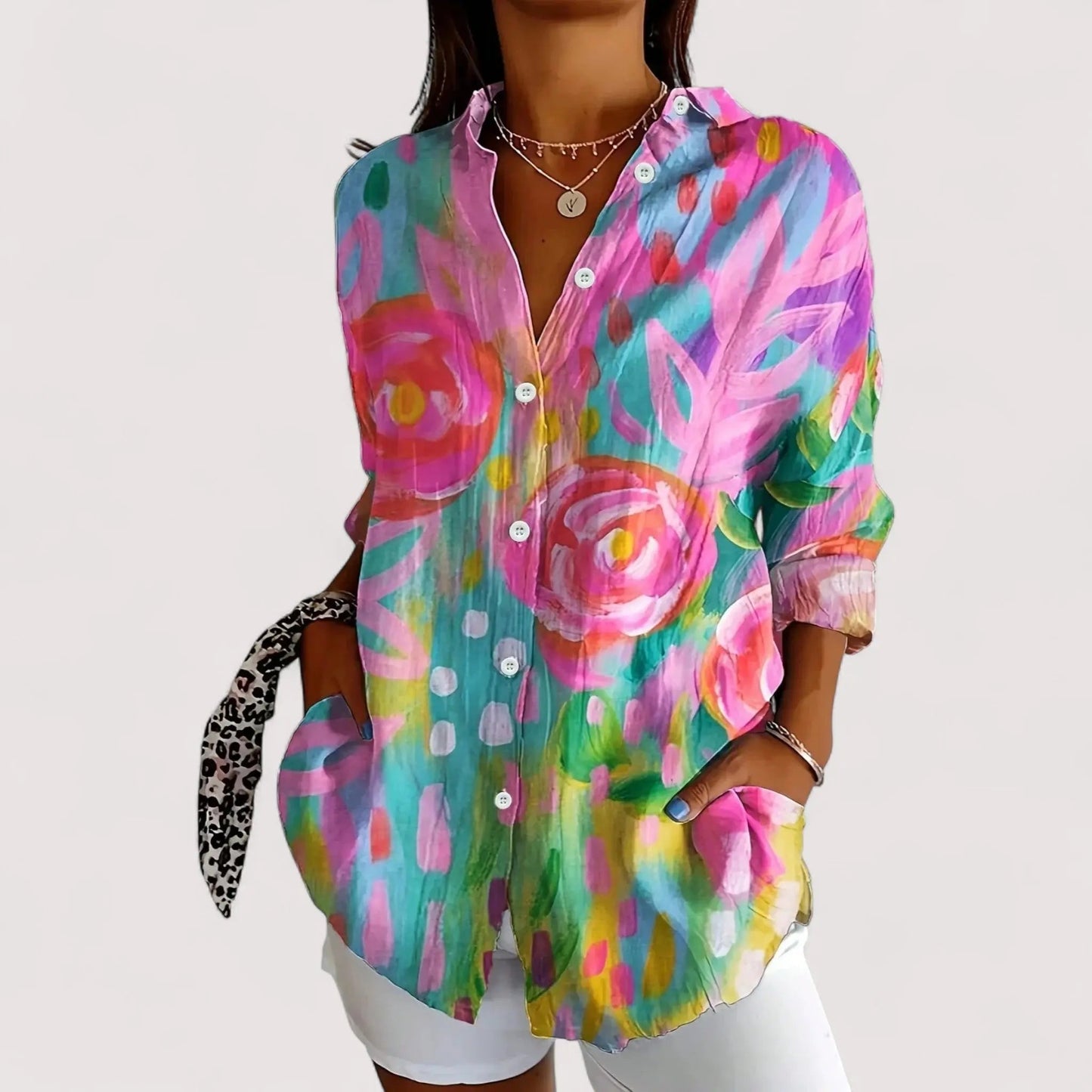 Solig Blus med Blommig Akvarelldesign