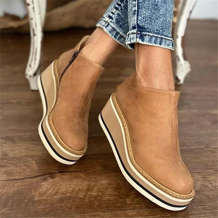 Elara | Trendiga Ankelboots med Platåsula