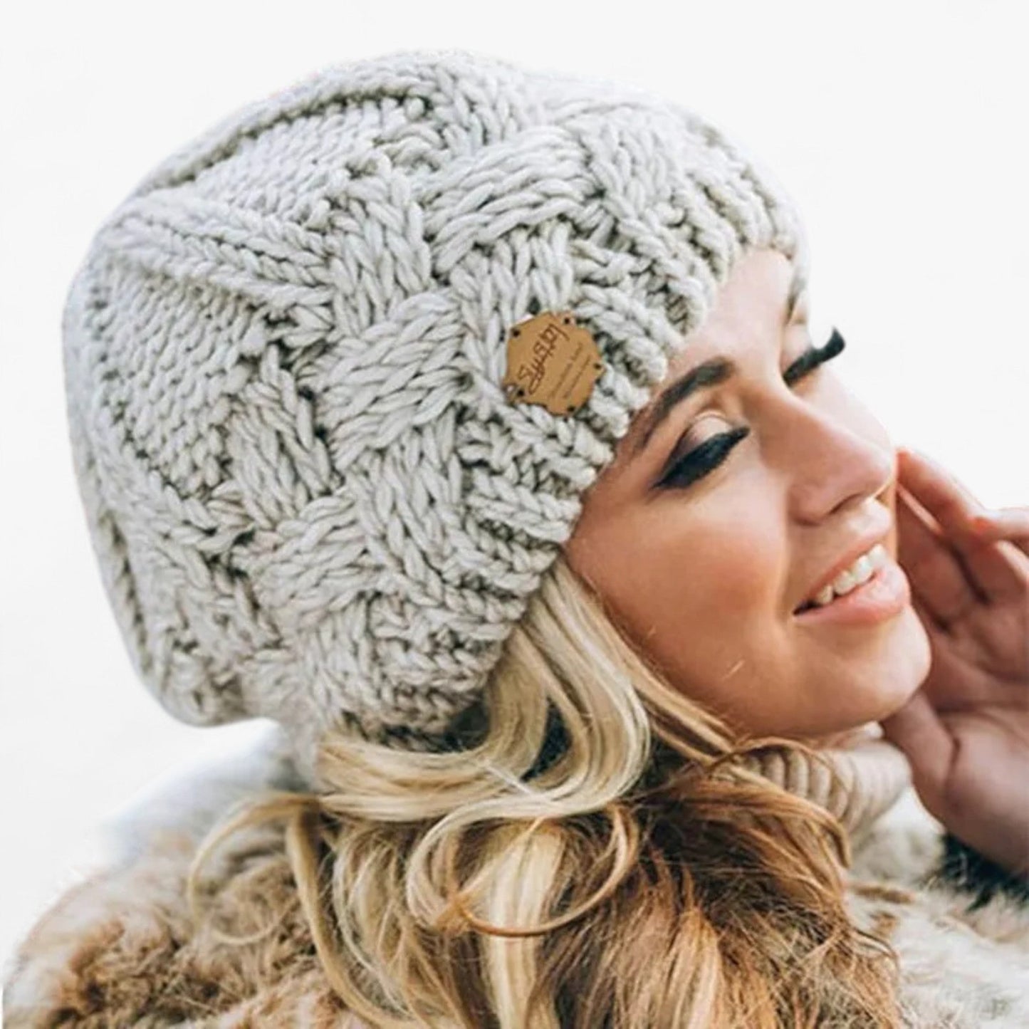 Tidløs Strikket Hue - Komfort og Stil til Koldt Vejr