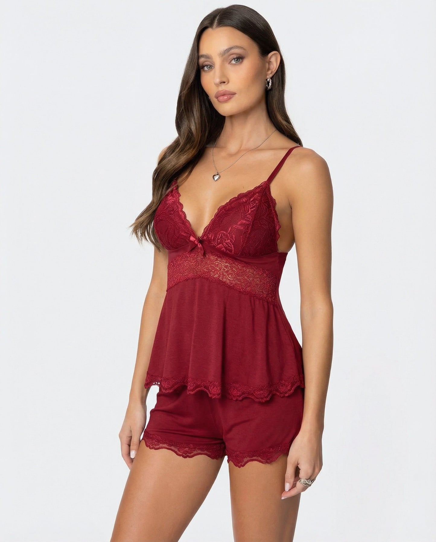 Luna | Förfinad Spets-Cami och Shorts-Set för Avkopplande Stil