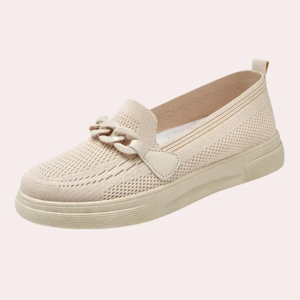Moderna sandaler med stöd för kvinnor