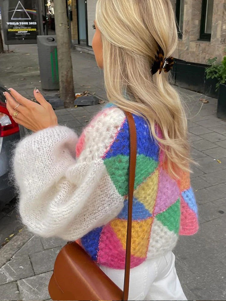 Färgglad Stickad Kort Cardigan med Puffärmar för Kvinnor - Livia