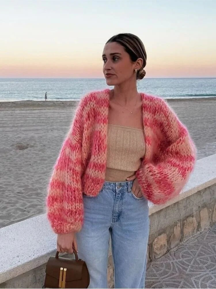 Färgglad Stickad Kort Cardigan med Puffärmar för Kvinnor - Livia