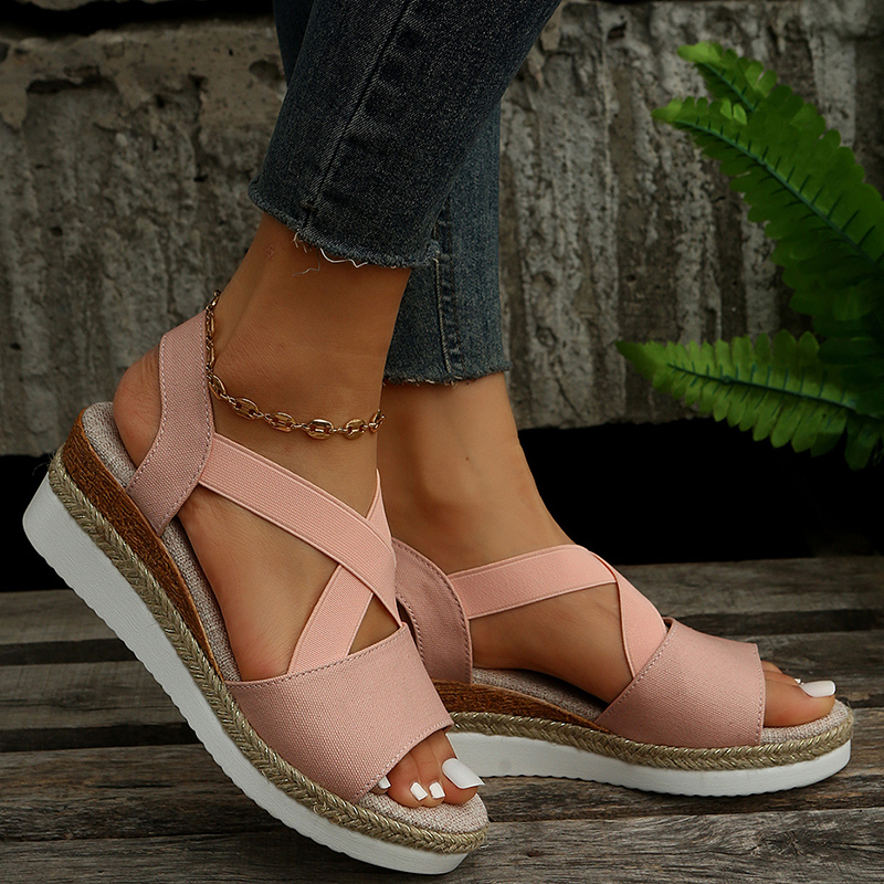 Forvandl din stil med disse trendy wedge sandaler