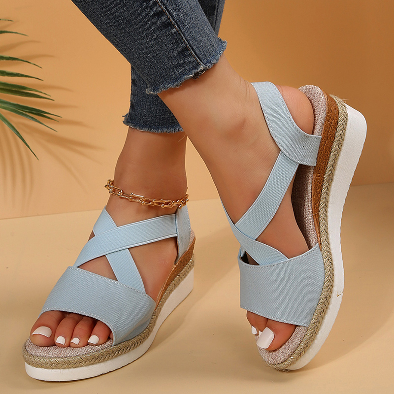 Forvandl din stil med disse trendy wedge sandaler