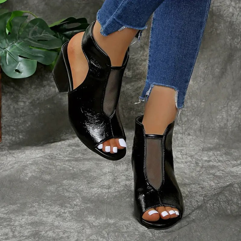 Sofia | Eleganta Sandaler med Blockklack och Romersk Inspiration