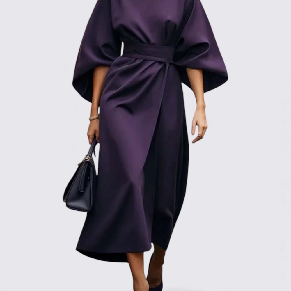 Damekjole med bælte – Rundhalset kjole – Bred pasform