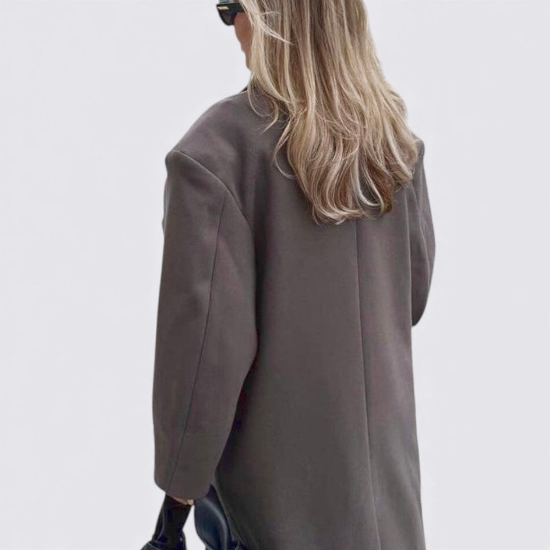 Damefrakke med knaplukning – Lang frakke – Klassisk snit