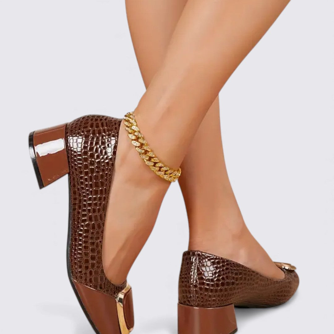 Dame sko med blokhæl – Lige skæring – Smal pasform