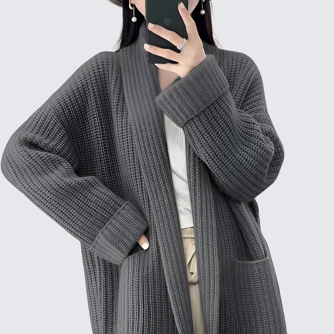 Dame strikjakke med oversized skæring - Lang strikjakke - Med lommer