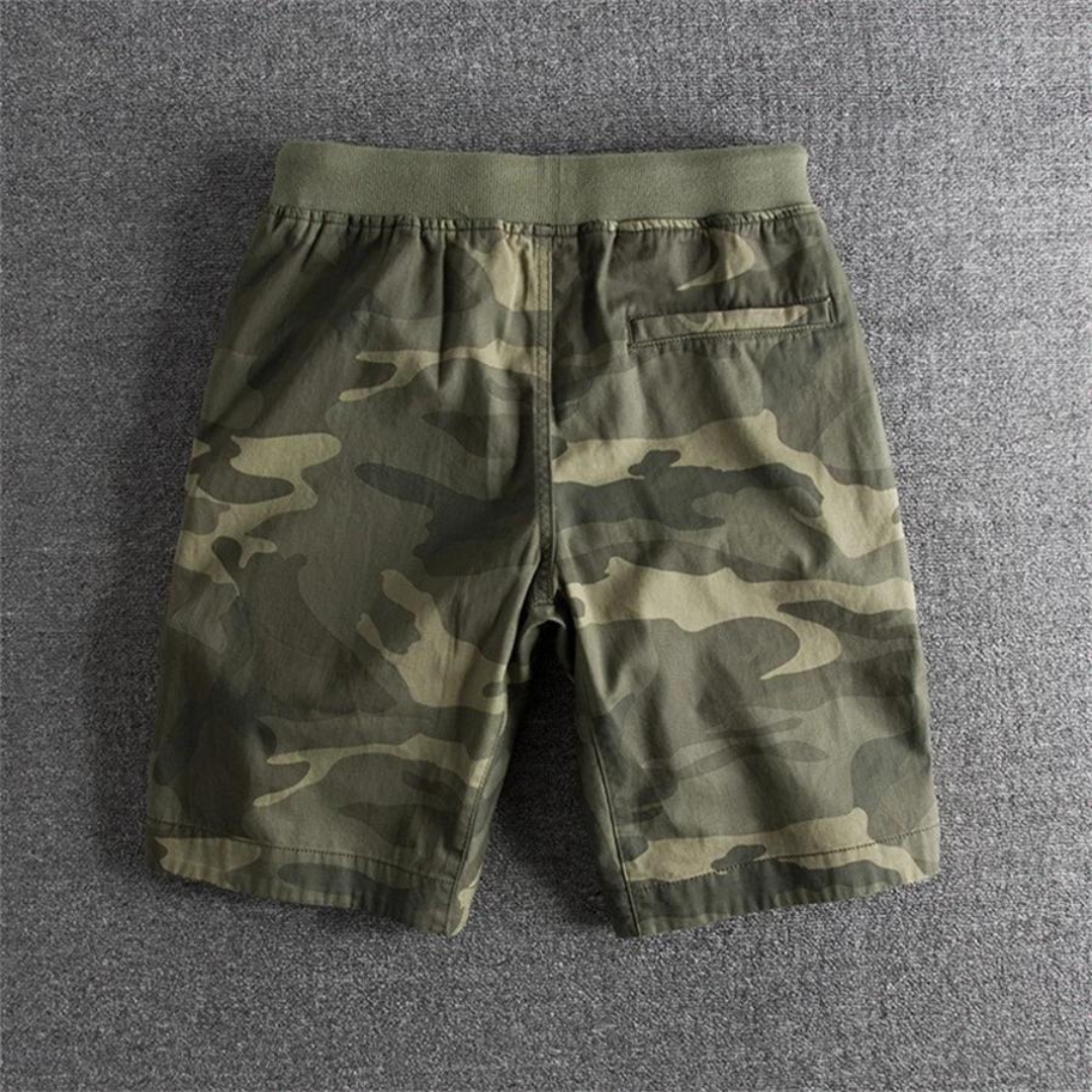Taktiska Camo-Shorts för Sommaräventyr