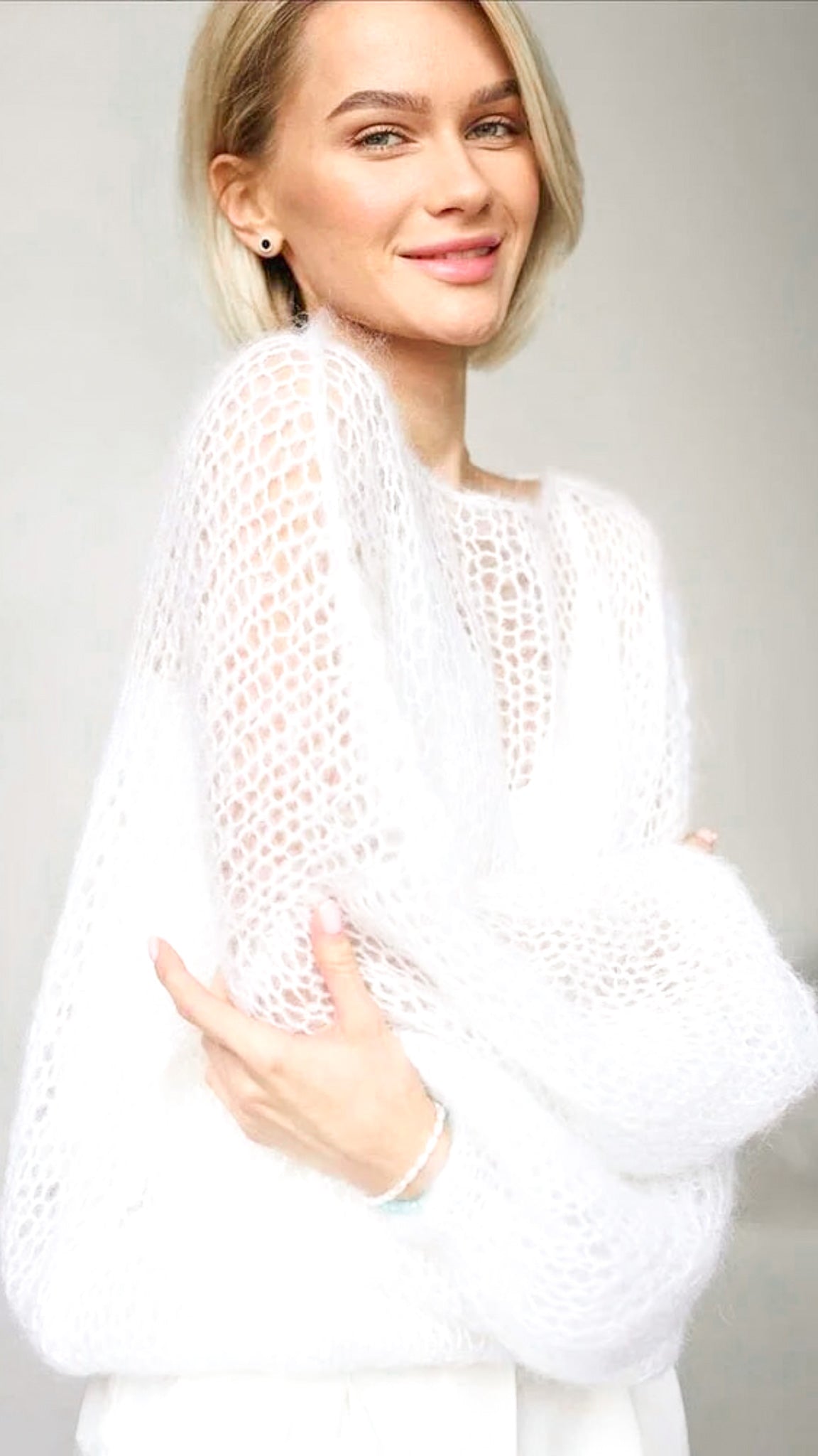 Aurelia – Stickad tröja i mesh med stil