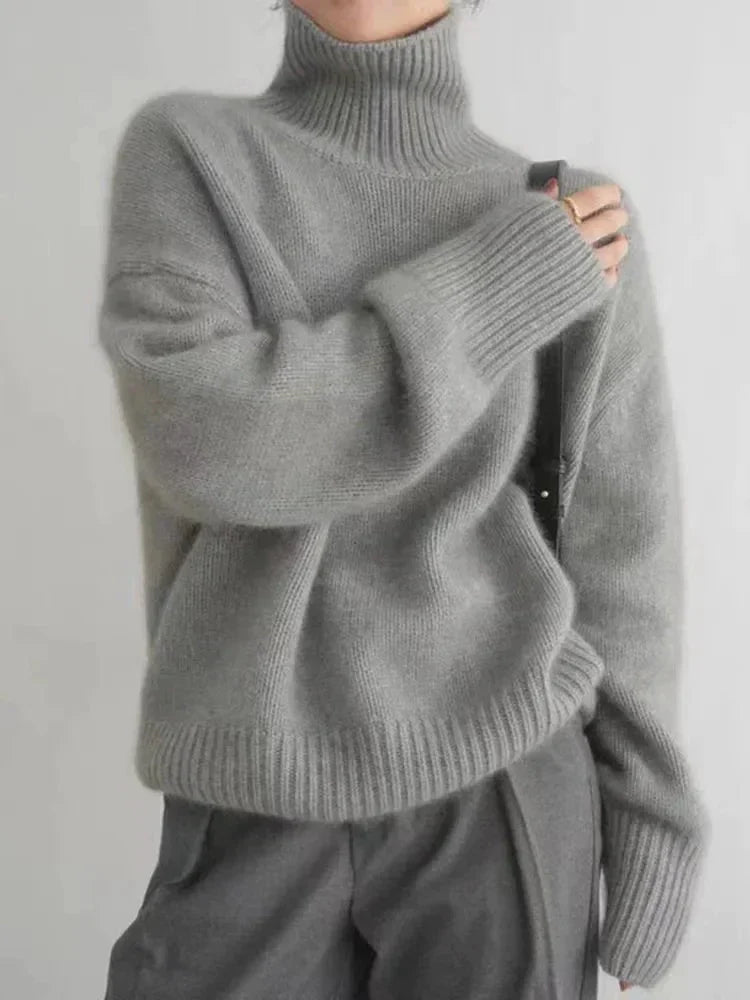Mira – Stilren Turtleneck Tröja med Elegans