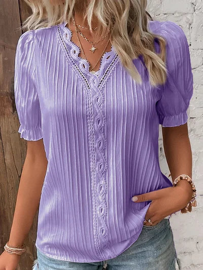 Sofistikeret V-Hals Bluse med Delikat Blonde
