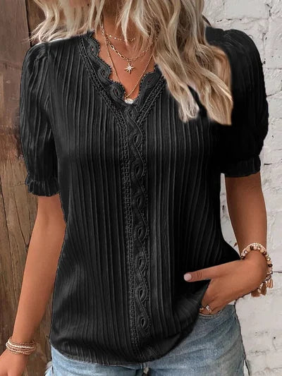 Sofistikeret V-Hals Bluse med Delikat Blonde