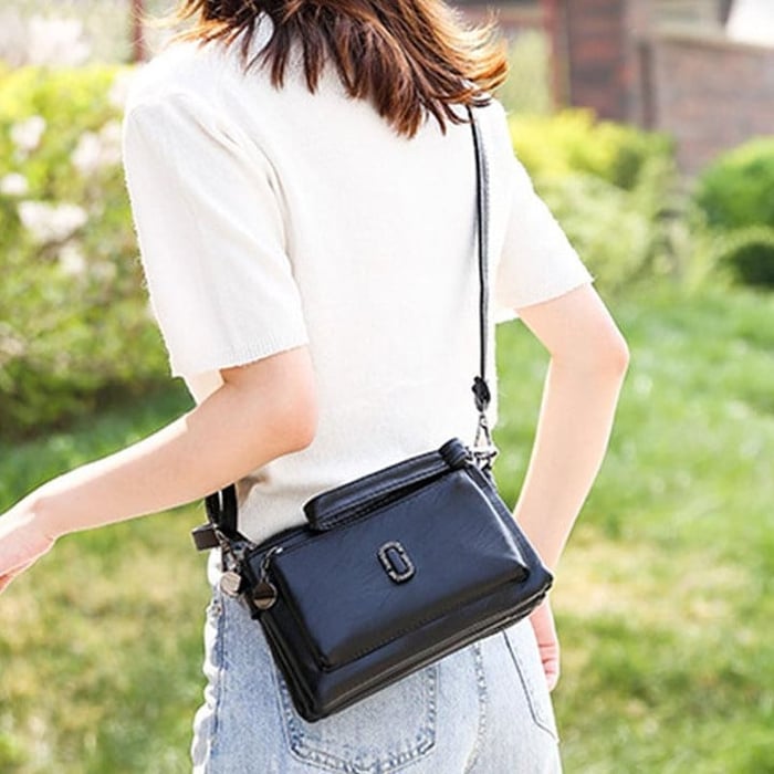 Luna - Stilfuld Crossbody Taske med God Plads