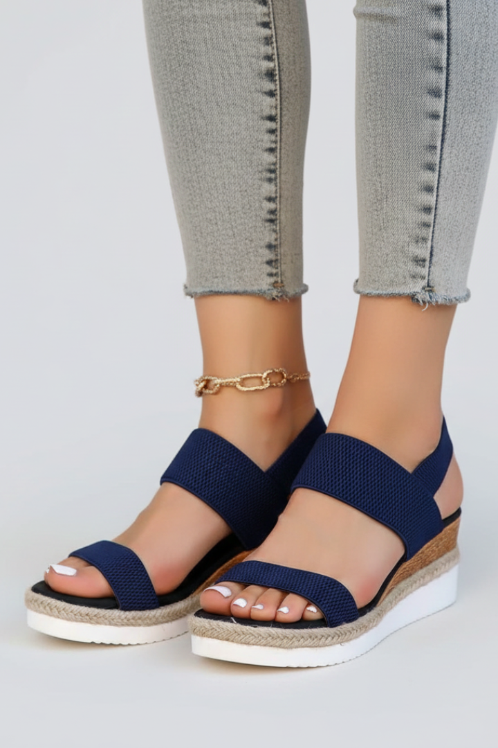 Lina | Eleganta Sandaler med Förhöjd Sula och Stretchig Passform